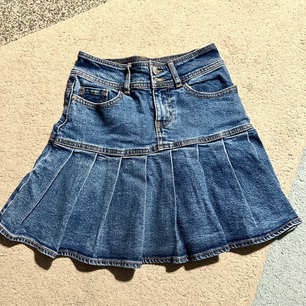 Women’s Pleated Jean Skirt size 00